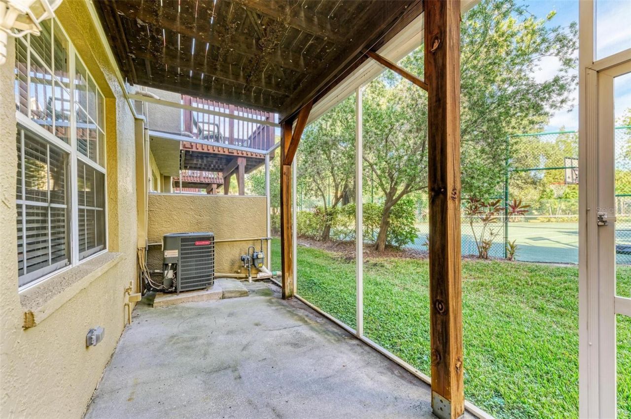 3047 Pointeview Drive, Tampa, FL 33611 Photo