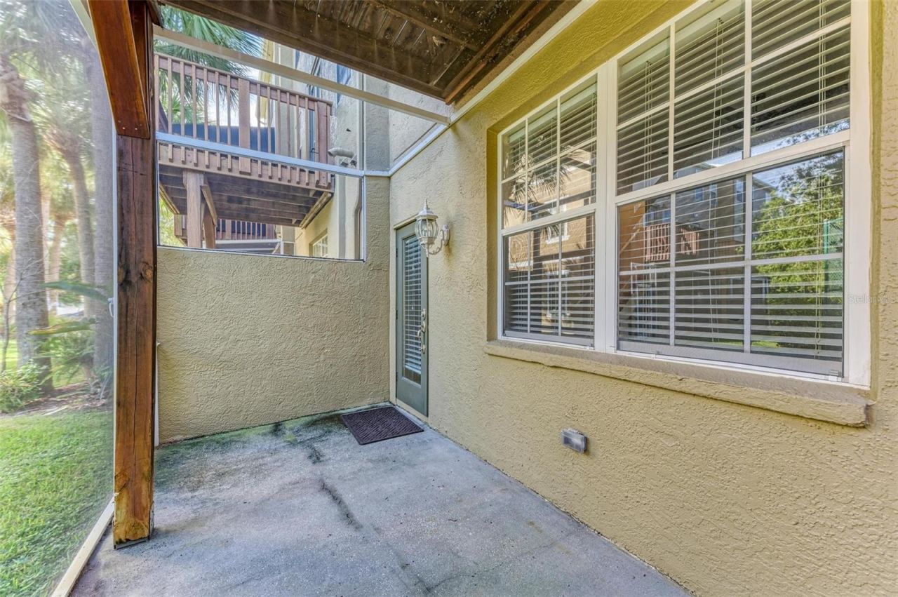 3047 Pointeview Drive, Tampa, FL 33611 Photo