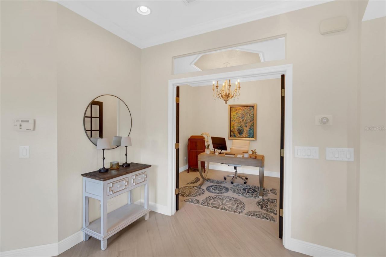 8204 Villa Grande Court, Sarasota, FL 34243 Photo