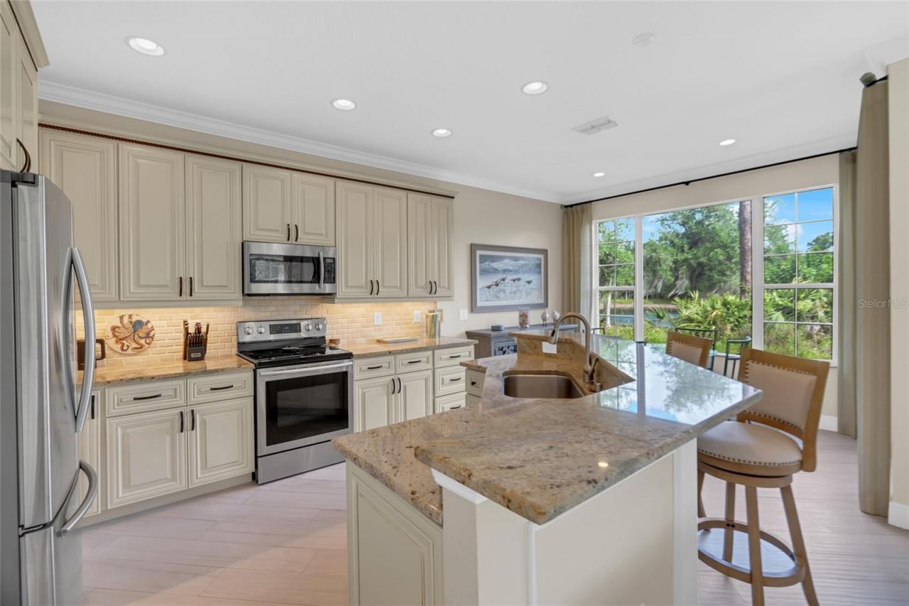 8204 Villa Grande Court, Sarasota, FL 34243 Photo