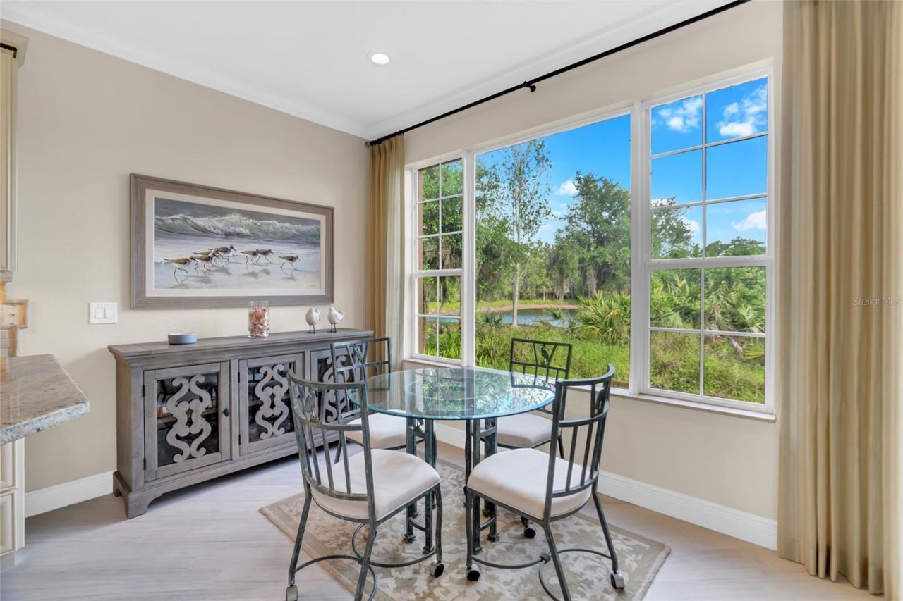 8204 Villa Grande Court, Sarasota, FL 34243 Photo