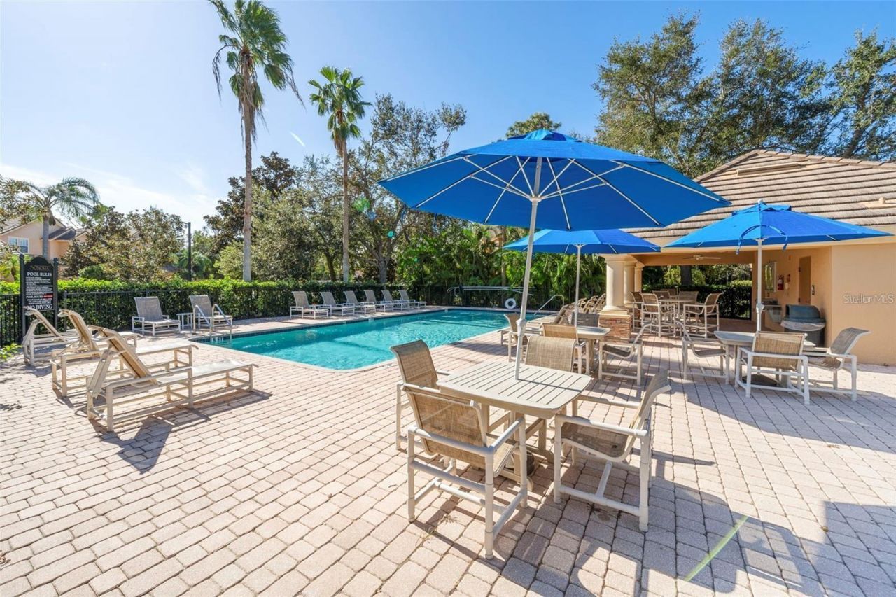 8204 Villa Grande Court, Sarasota, FL 34243 Photo