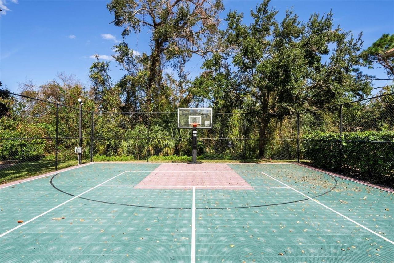 8204 Villa Grande Court, Sarasota, FL 34243 Photo