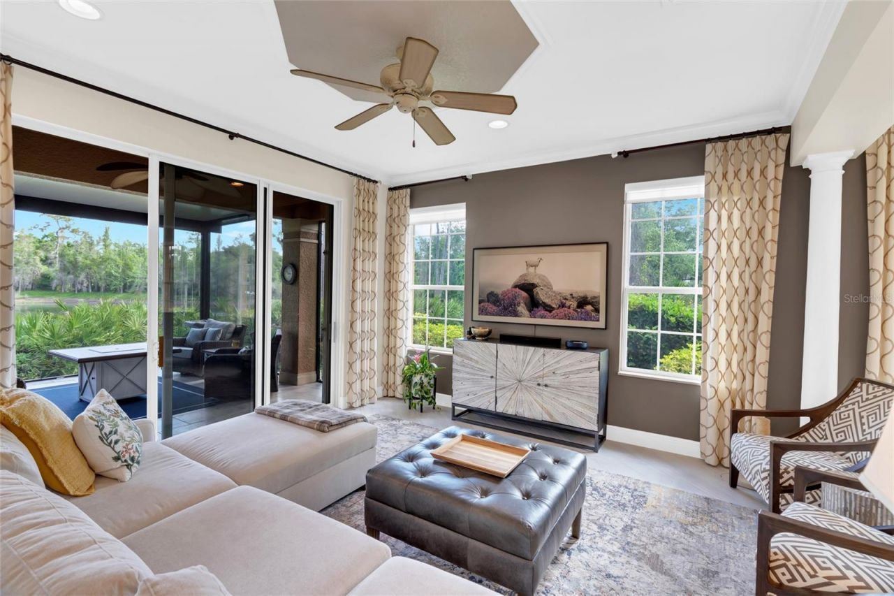 8204 Villa Grande Court, Sarasota, FL 34243 Photo