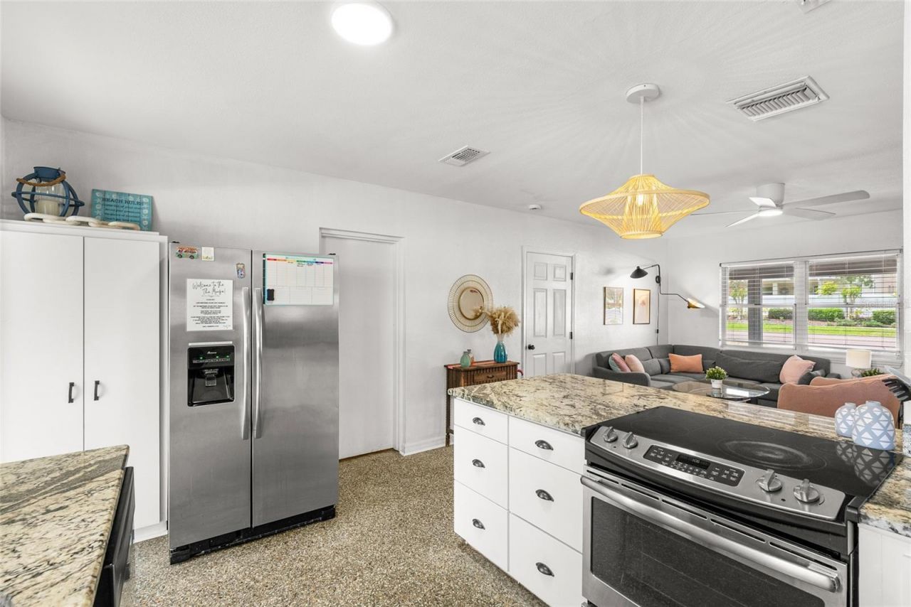 4939 100th Way N, Saint Petersburg, FL 33708 Photo
