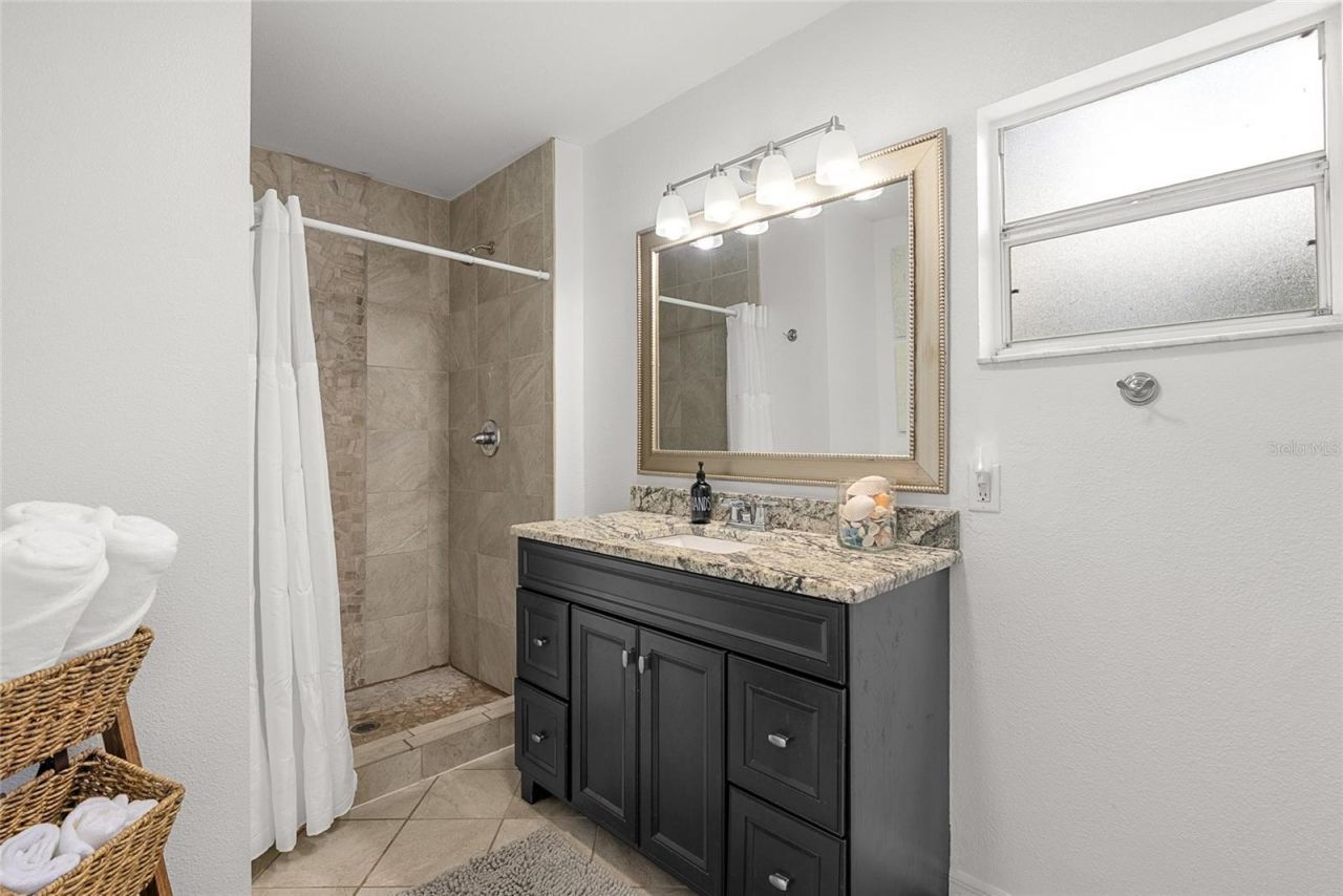 4939 100th Way N, Saint Petersburg, FL 33708 Photo