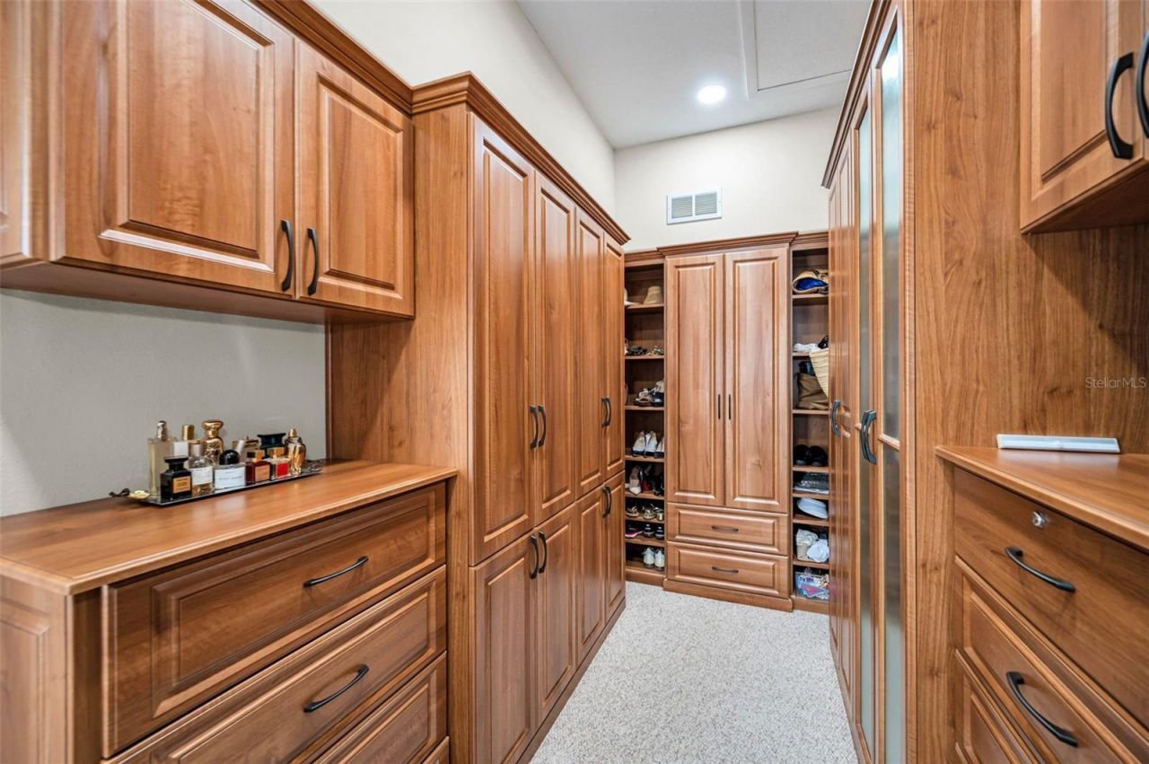 30 Turtle Creek Circle, Oldsmar, FL 34677 Photo