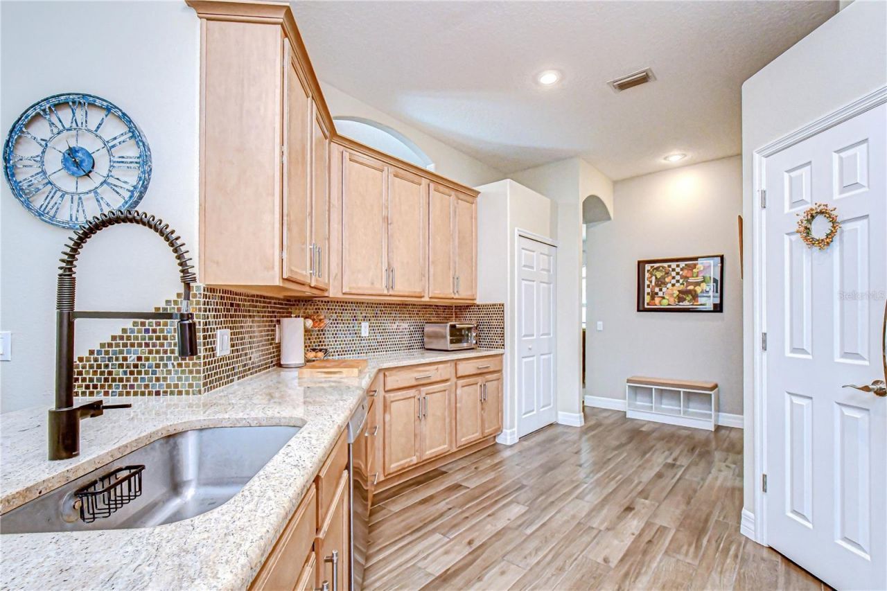 16918 Harrierridge Place, Lithia, FL 33547 Photo