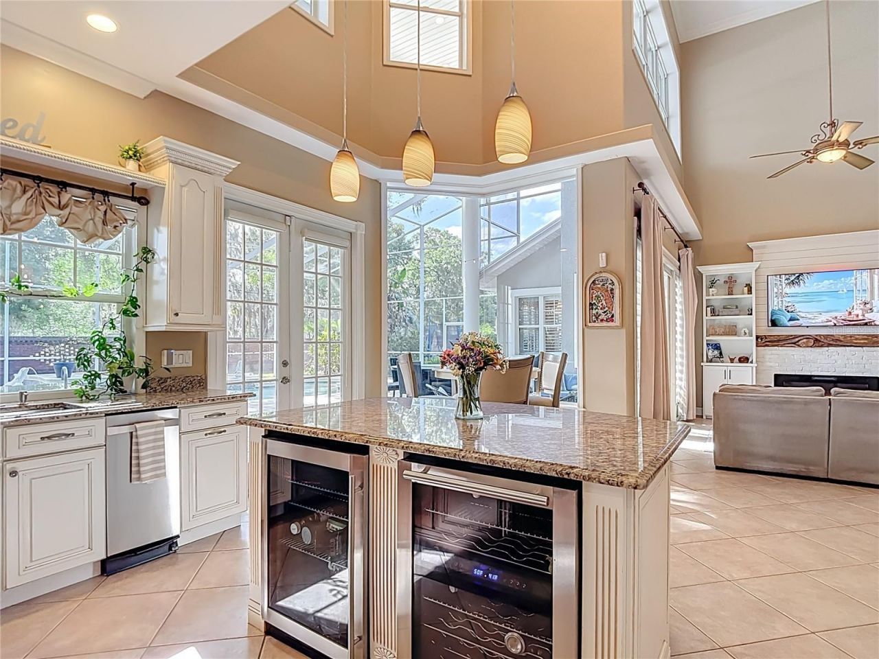 2425 Valrico Forest Drive , Valrico, FL 33594 Photo