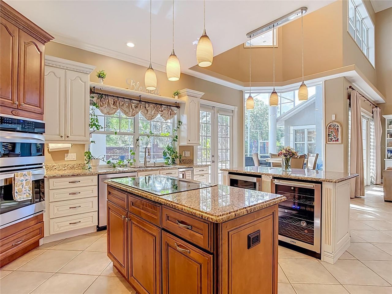 2425 Valrico Forest Drive , Valrico, FL 33594 Photo