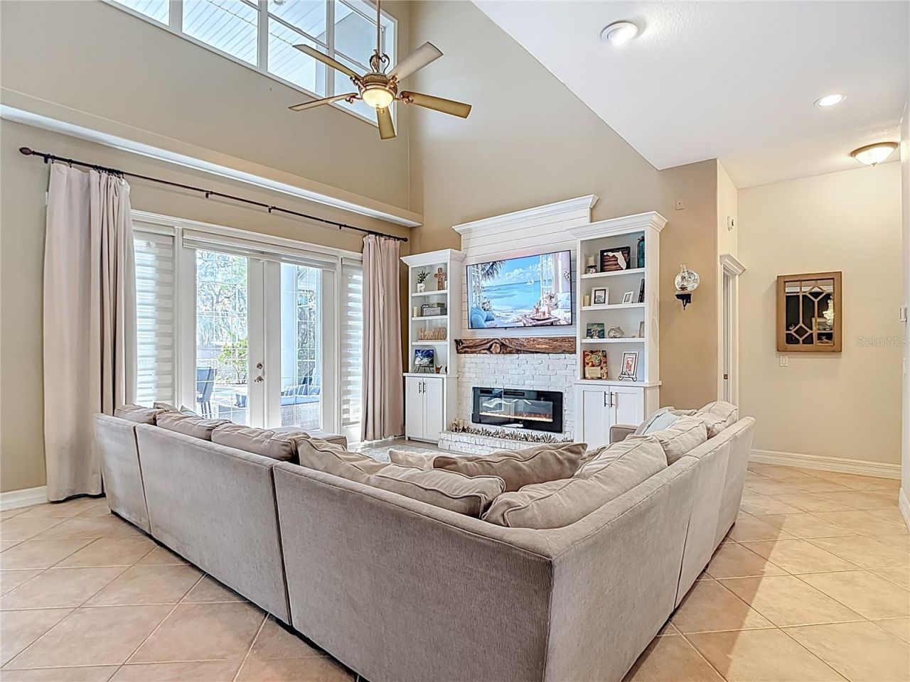 2425 Valrico Forest Drive , Valrico, FL 33594 Photo