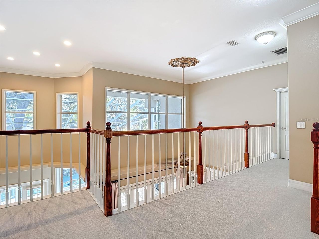 2425 Valrico Forest Drive , Valrico, FL 33594 Photo