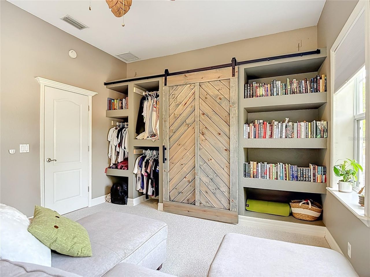 2425 Valrico Forest Drive , Valrico, FL 33594 Photo