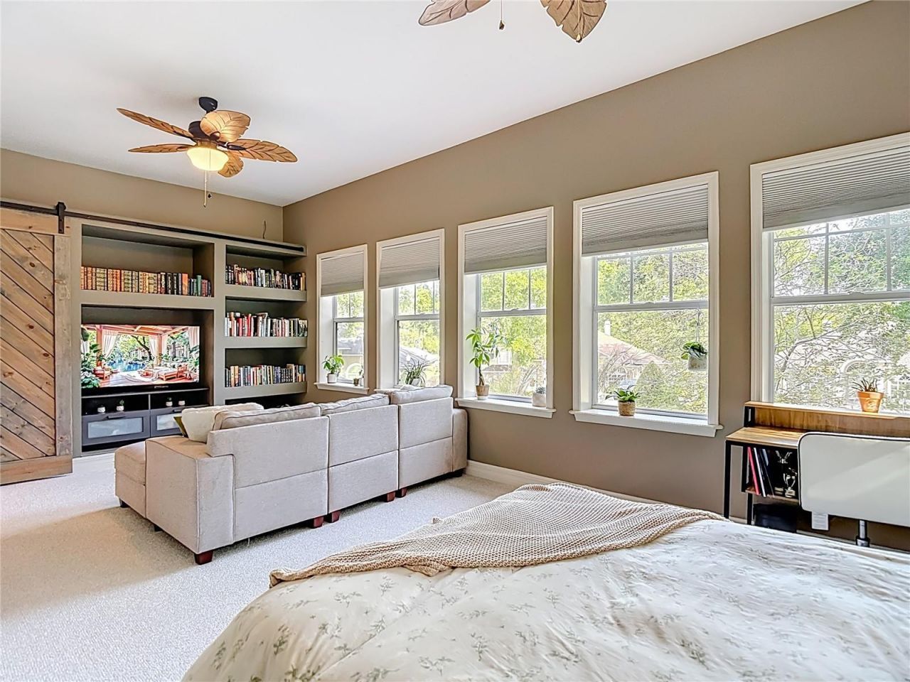 2425 Valrico Forest Drive , Valrico, FL 33594 Photo