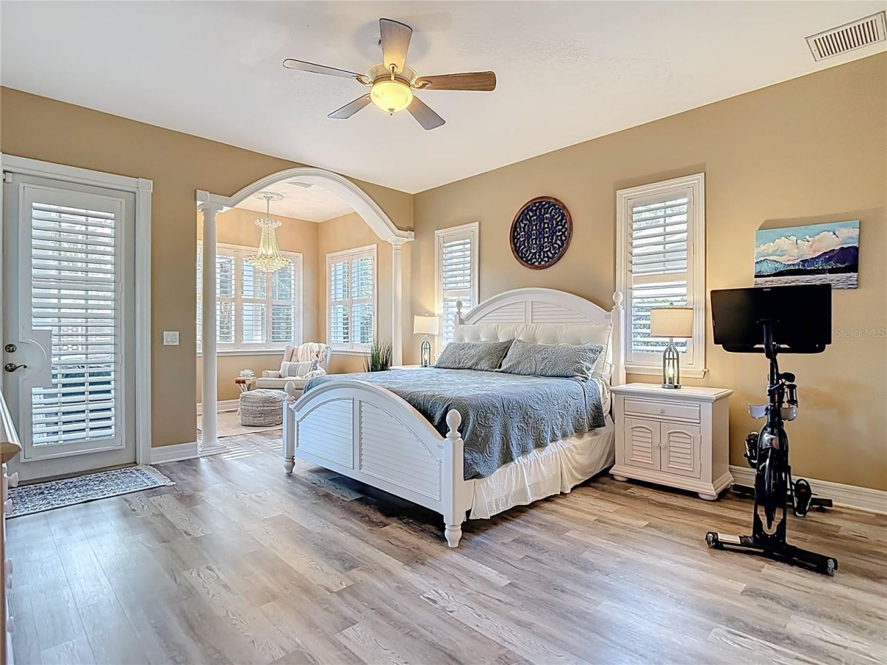 2425 Valrico Forest Drive , Valrico, FL 33594 Photo