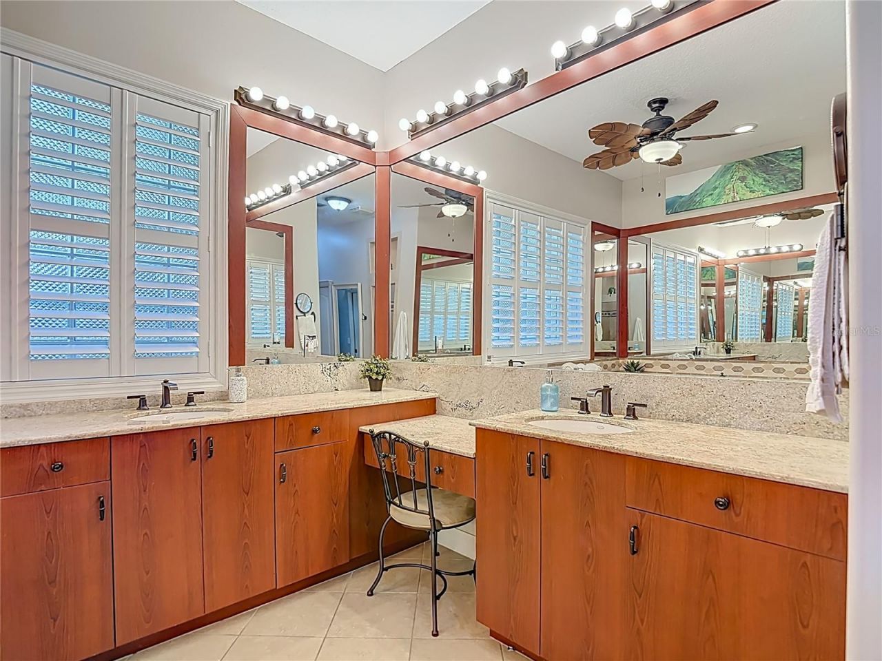 2425 Valrico Forest Drive , Valrico, FL 33594 Photo