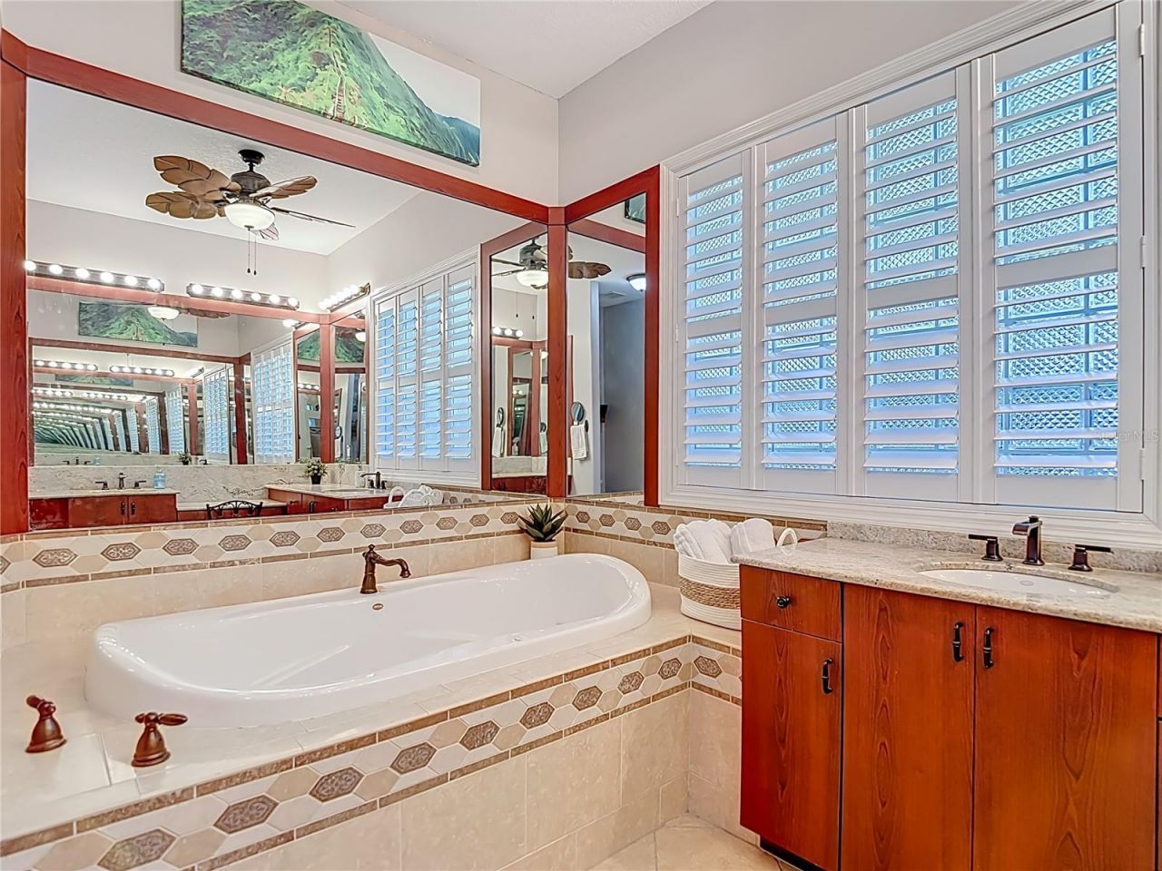 2425 Valrico Forest Drive , Valrico, FL 33594 Photo