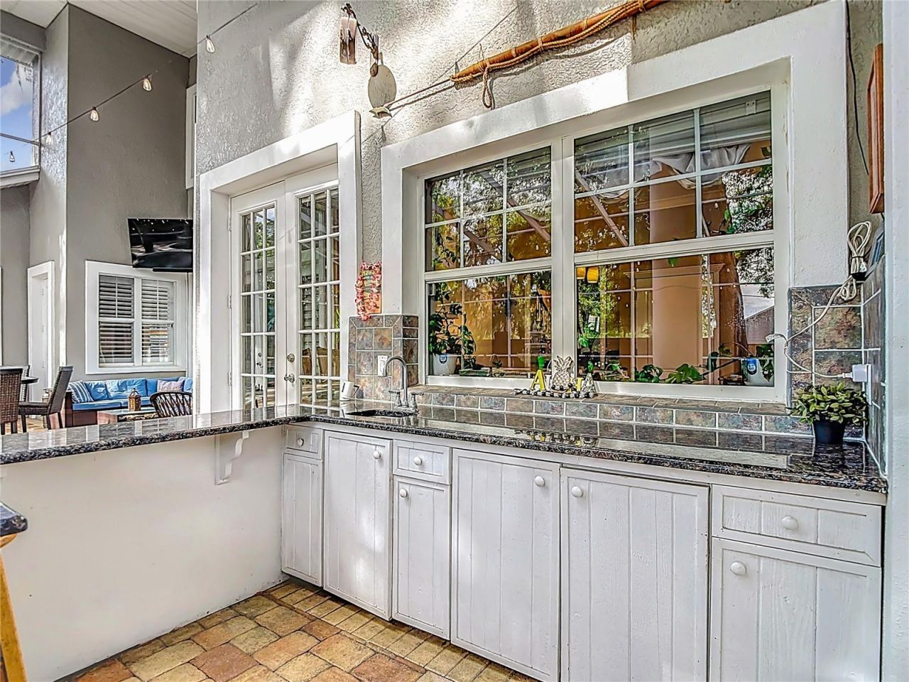 2425 Valrico Forest Drive , Valrico, FL 33594 Photo