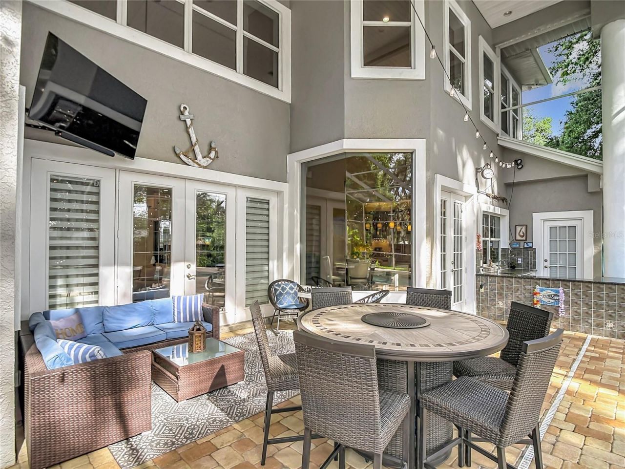 2425 Valrico Forest Drive , Valrico, FL 33594 Photo