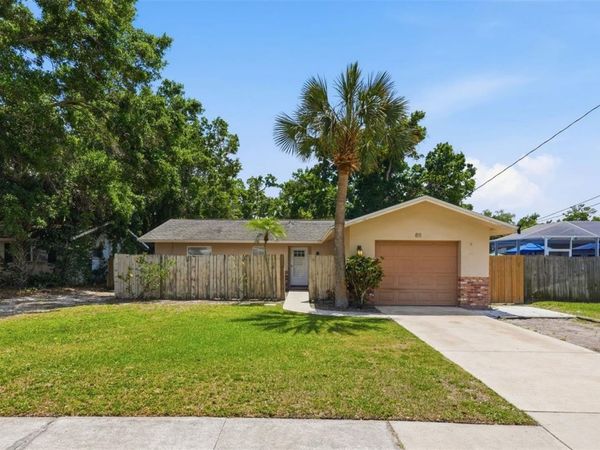 811 MICHIGAN BOULEVARD, DUNEDIN, FL 34698