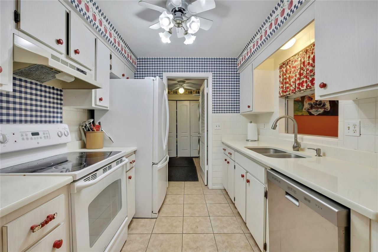 10 N Davis Street, Beverly Hills, FL 34465 Photo