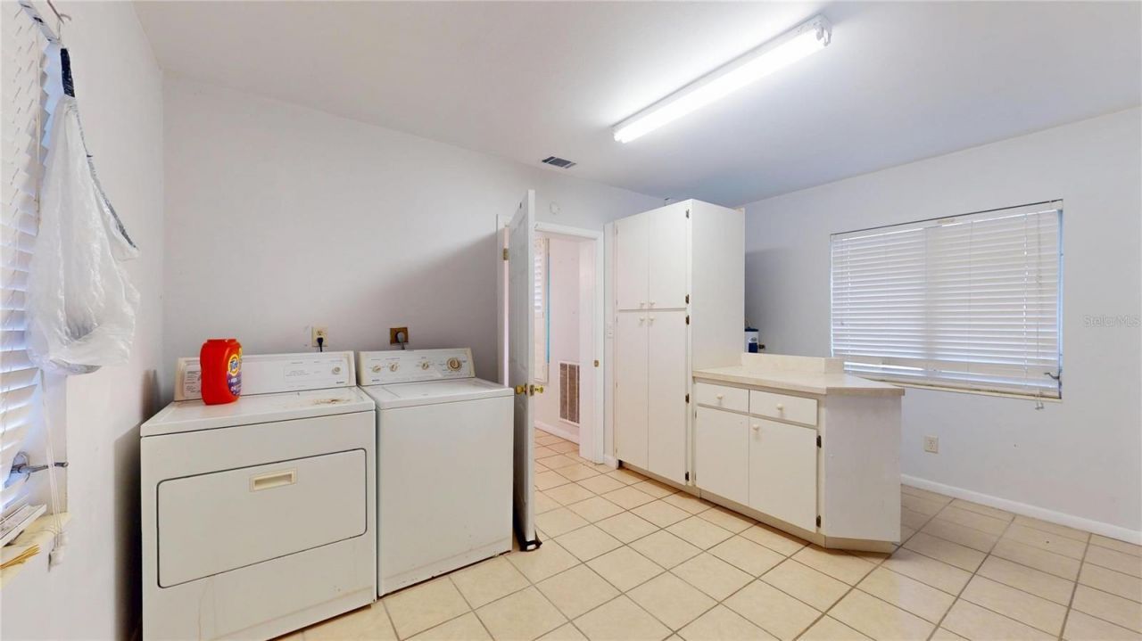 121 N Seminole Avenue , Inverness, FL 34450 Photo