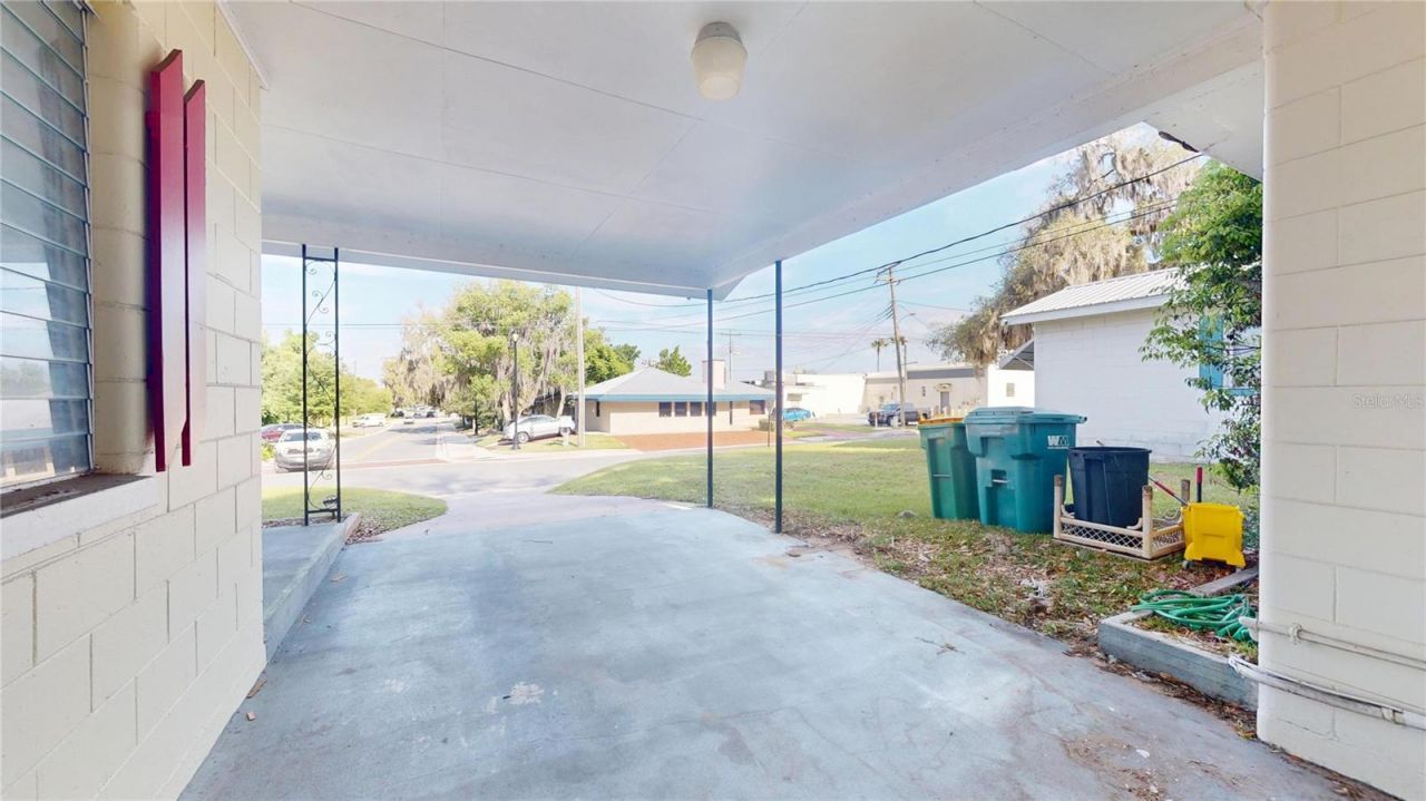 121 N Seminole Avenue , Inverness, FL 34450 Photo