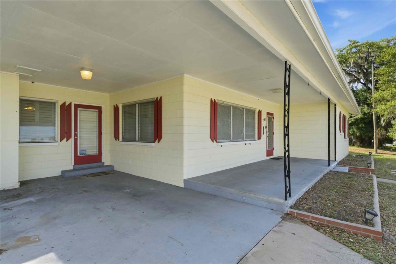 121 N Seminole Avenue , Inverness, FL 34450 Photo