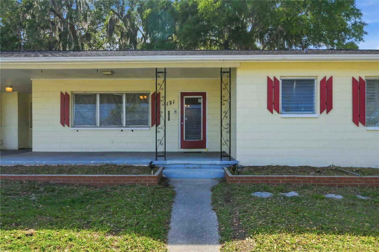 121 N Seminole Avenue , Inverness, FL 34450 Photo