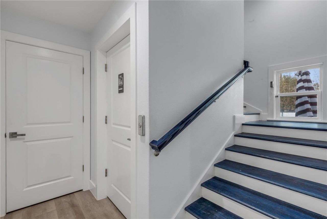 202 S Atlantic Avenue, New Smyrna Beach, FL 32169 Photo