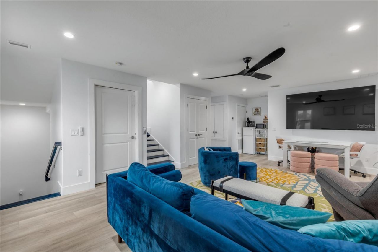 202 S Atlantic Avenue, New Smyrna Beach, FL 32169 Photo