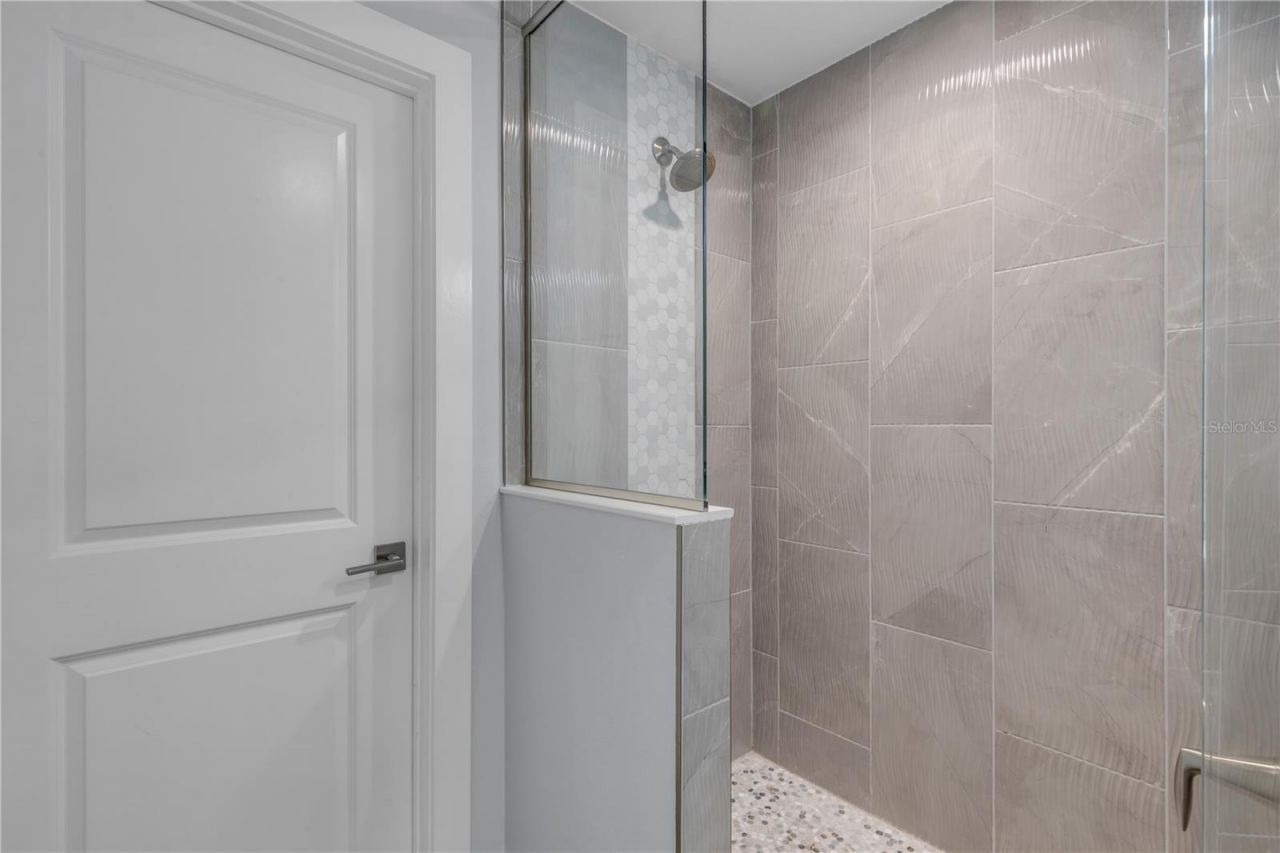 202 S Atlantic Avenue, New Smyrna Beach, FL 32169 Photo