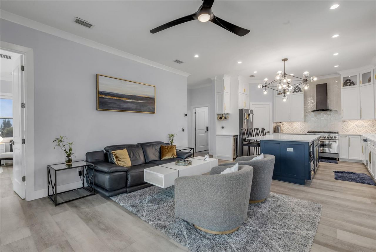 202 S Atlantic Avenue, New Smyrna Beach, FL 32169 Photo