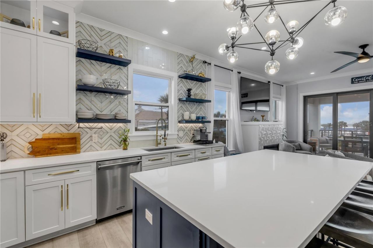 202 S Atlantic Avenue, New Smyrna Beach, FL 32169 Photo