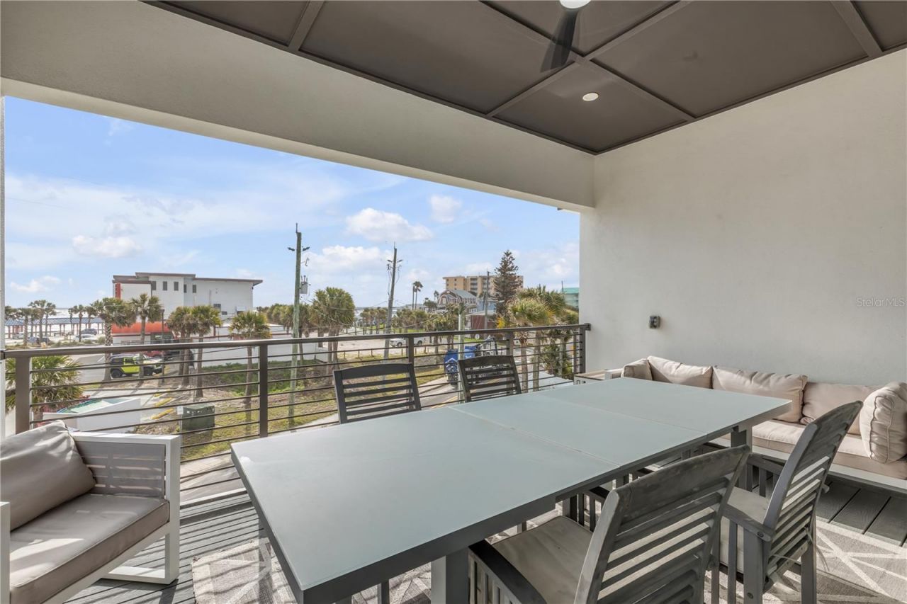 202 S Atlantic Avenue, New Smyrna Beach, FL 32169 Photo