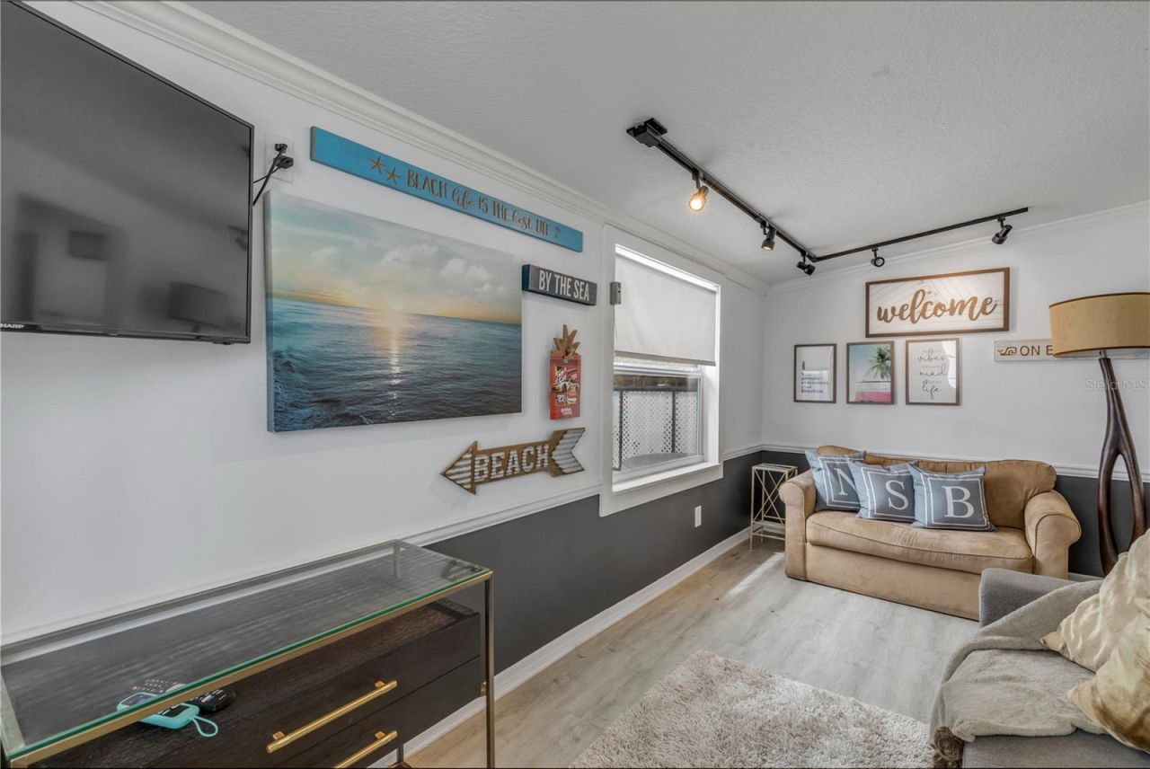 202 S Atlantic Avenue, New Smyrna Beach, FL 32169 Photo