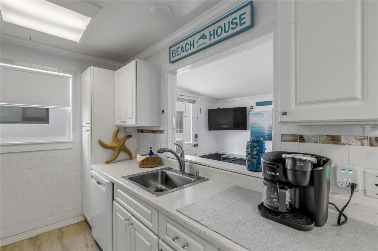 202 S Atlantic Avenue, New Smyrna Beach, FL 32169 Photo