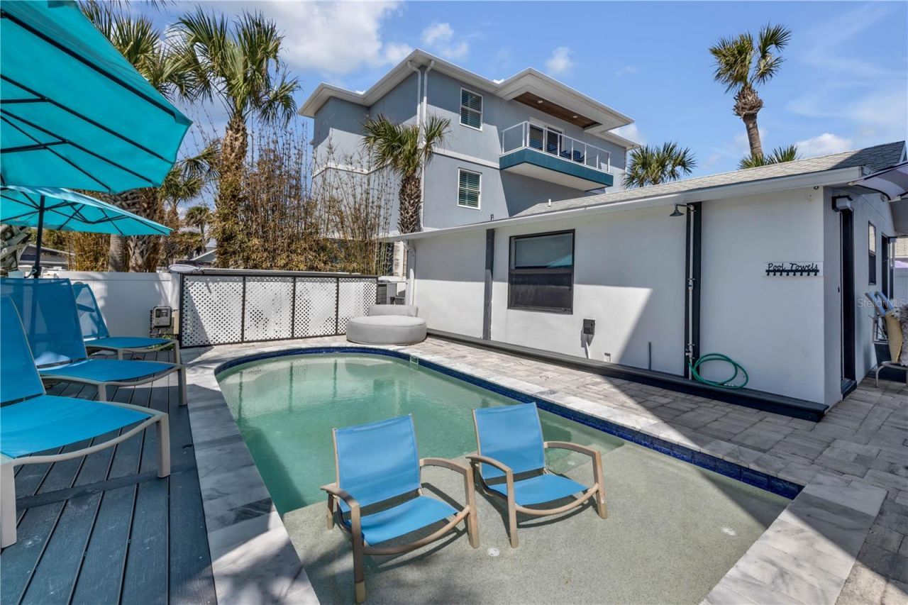 202 S Atlantic Avenue, New Smyrna Beach, FL 32169 Photo