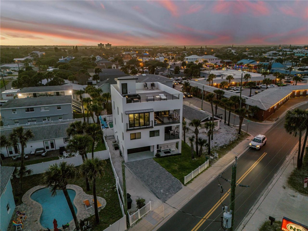 202 S Atlantic Avenue, New Smyrna Beach, FL 32169 Photo