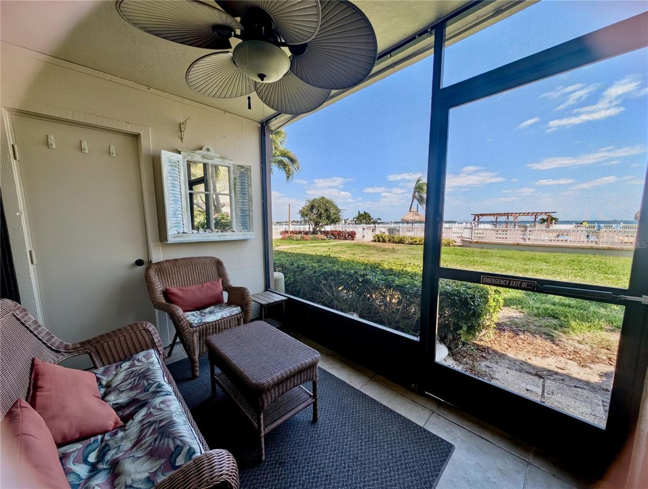 6218 Palma Del Mar Boulevard S, Unit 114, Saint Petersburg, FL 33715 Photo