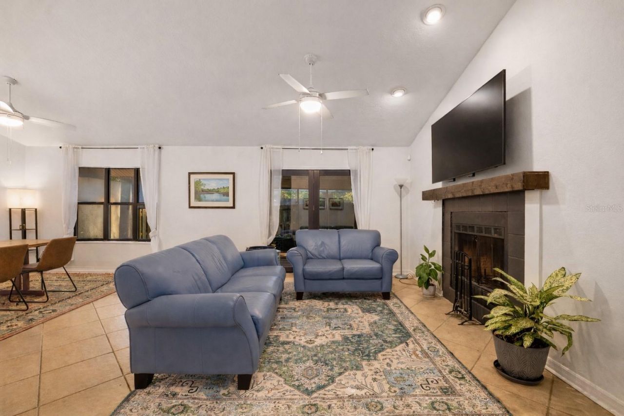 3953 NW 7th Place, Gainesville, FL 32607 Photo