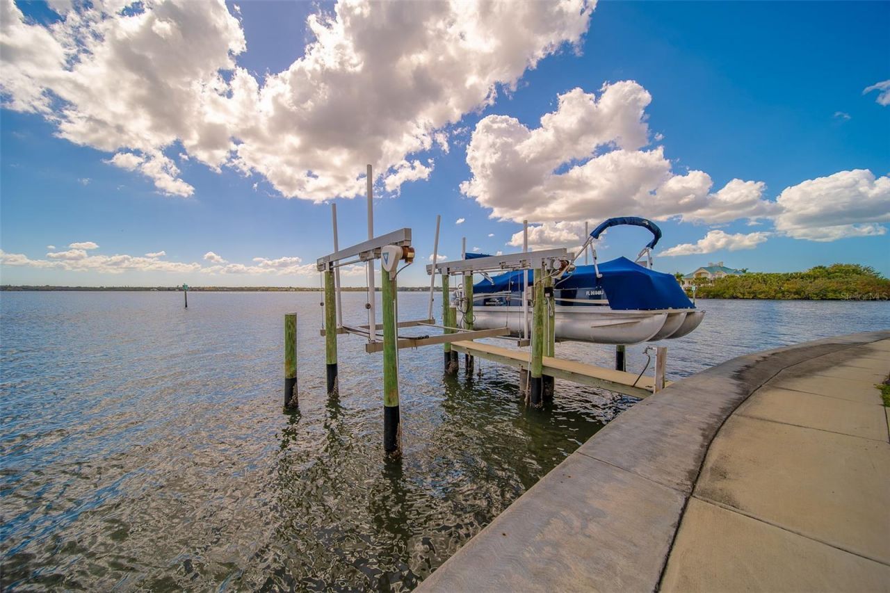 138 Brent Circle, Oldsmar, FL 34677 Photo