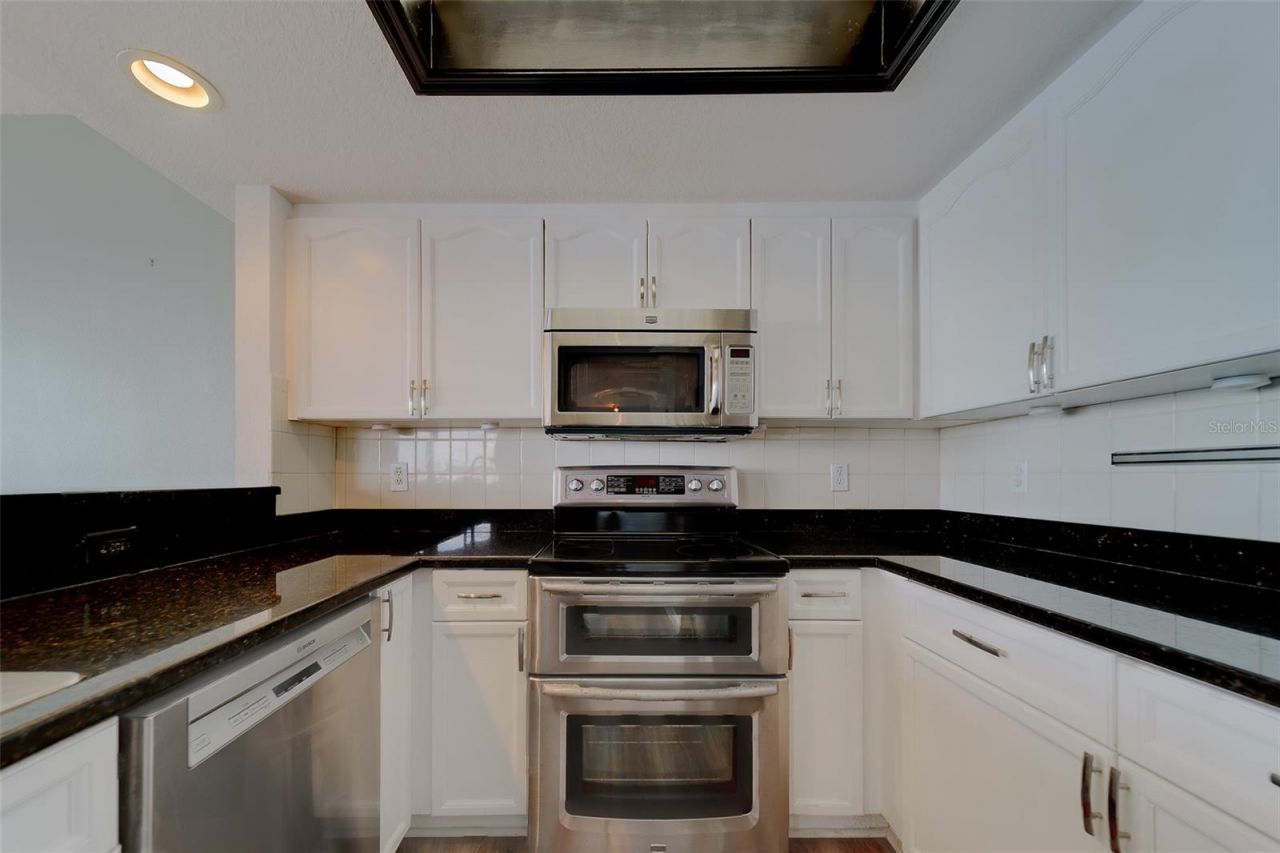 138 Brent Circle, Oldsmar, FL 34677 Photo