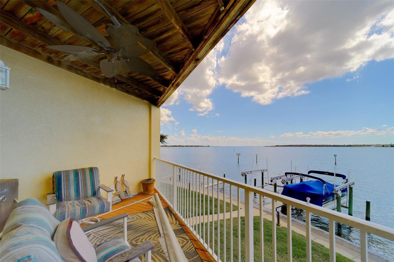 138 Brent Circle, Oldsmar, FL 34677 Photo