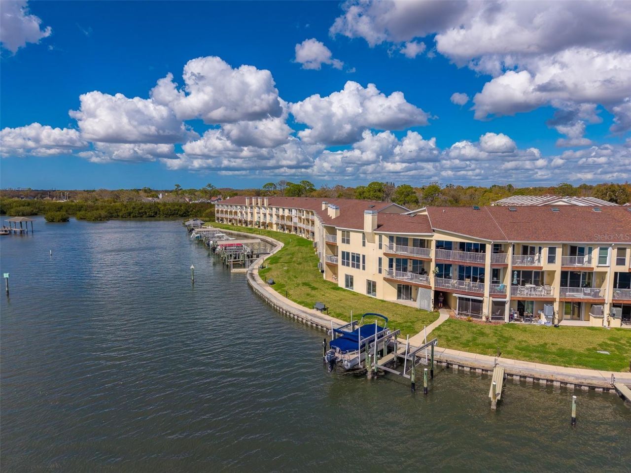 138 Brent Circle, Oldsmar, FL 34677 Photo