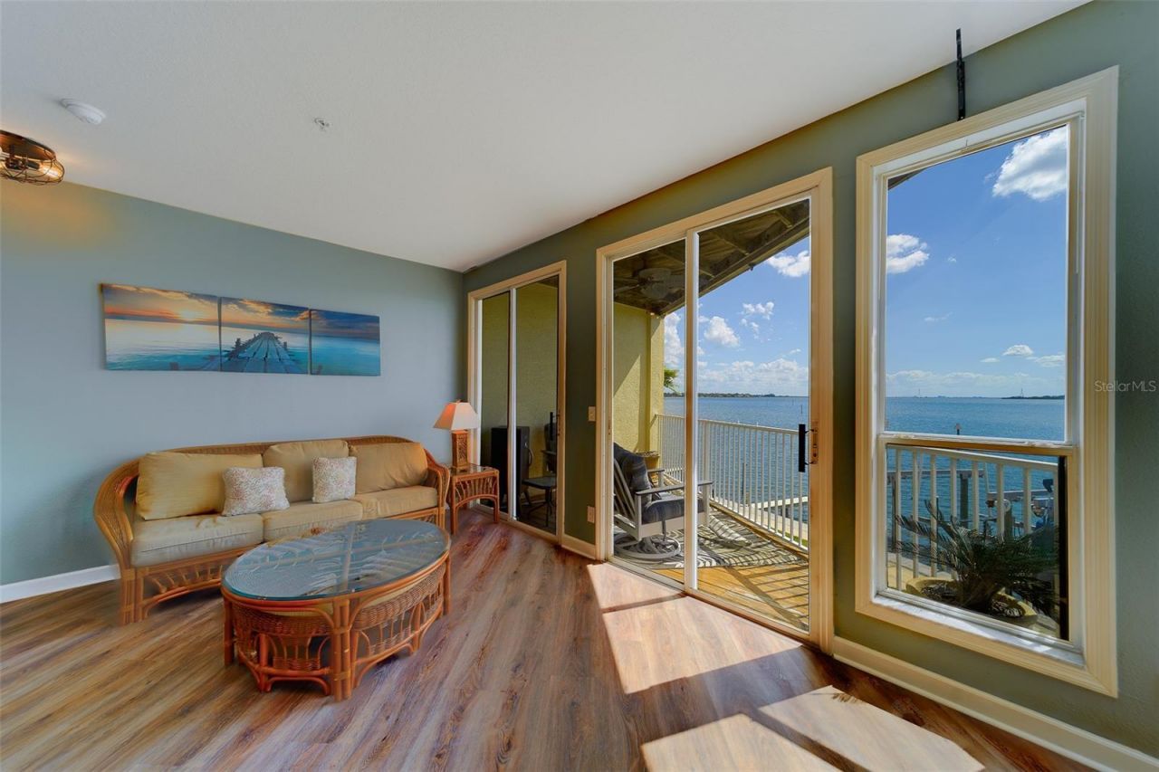 138 Brent Circle, Oldsmar, FL 34677 Photo