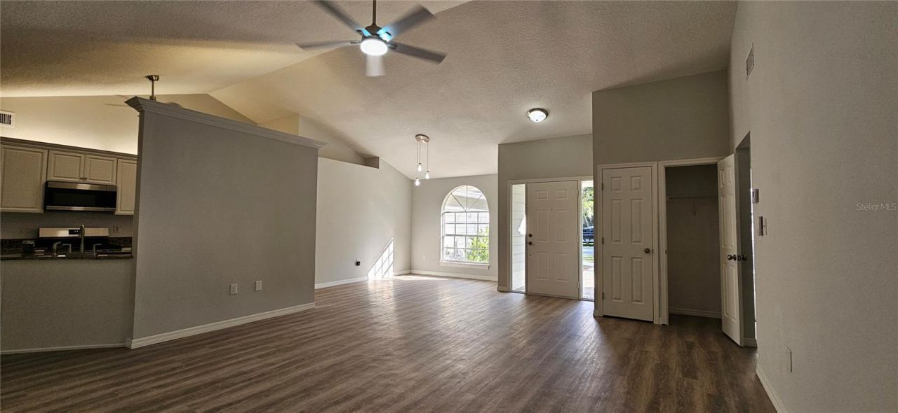 370 S Cobble Court, Mount Dora, FL 32757 Photo