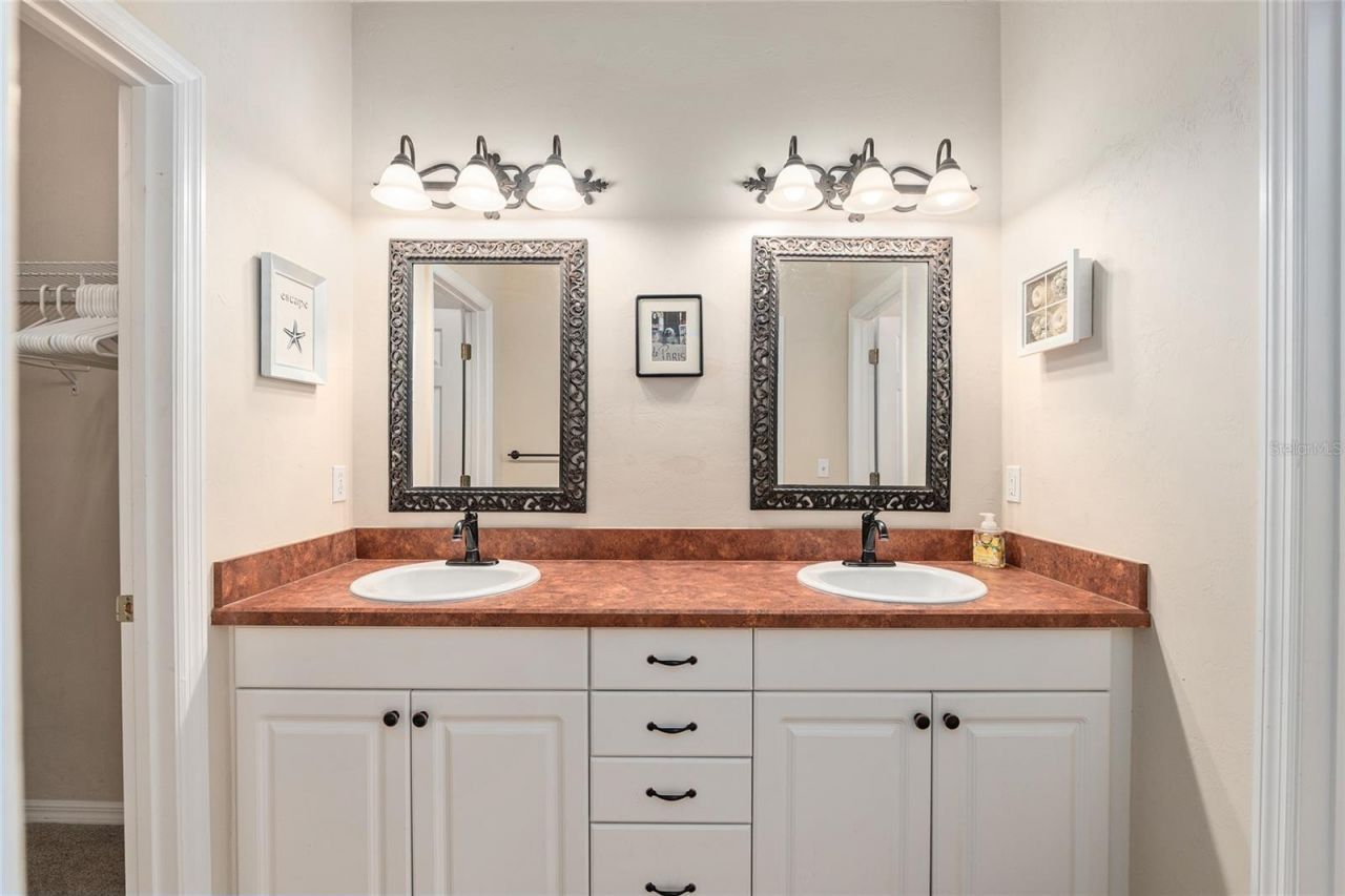 4947 SW 91st Way , Gainesville, FL 32608 Photo