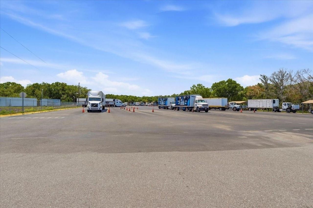 100 S Airport Road , Lake Wales, FL 33859 Photo