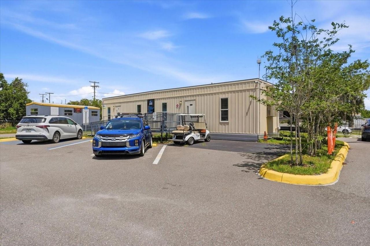 100 S Airport Road , Lake Wales, FL 33859 Photo